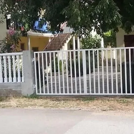 Appartement Trbi - One Bedroom - Nina *